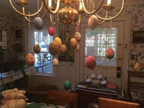 More easter decorations