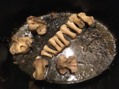 Anatomy lesson from oxtail soup