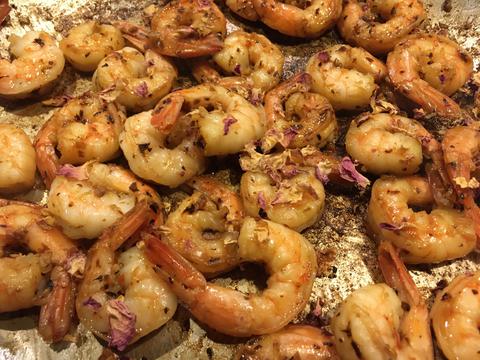 Shrimp with kefir lime and rose petals